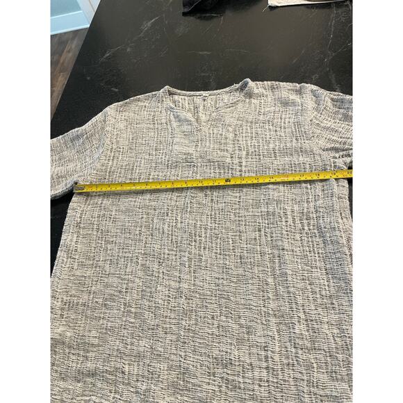 Gray and white woven ladies top L - Picture 9 of 10